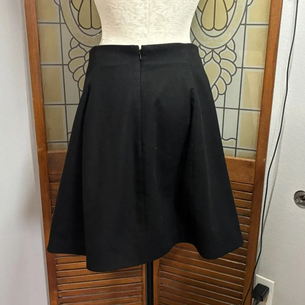 Ralph Lauren Sport Wool Blend Circle Flare Skirt Black Zipper Closure Size 10
